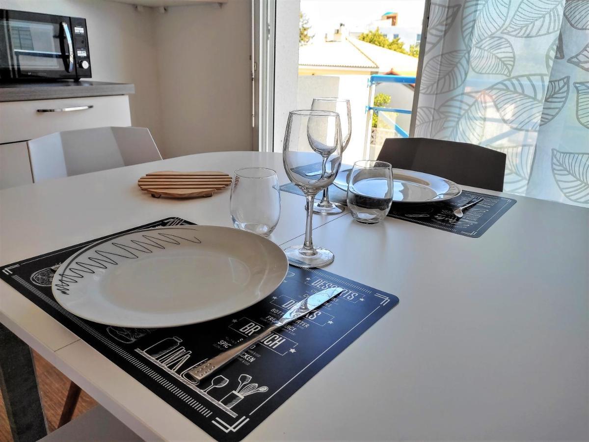 Les Beaux Arts Apartment La Rochelle  Exterior photo
